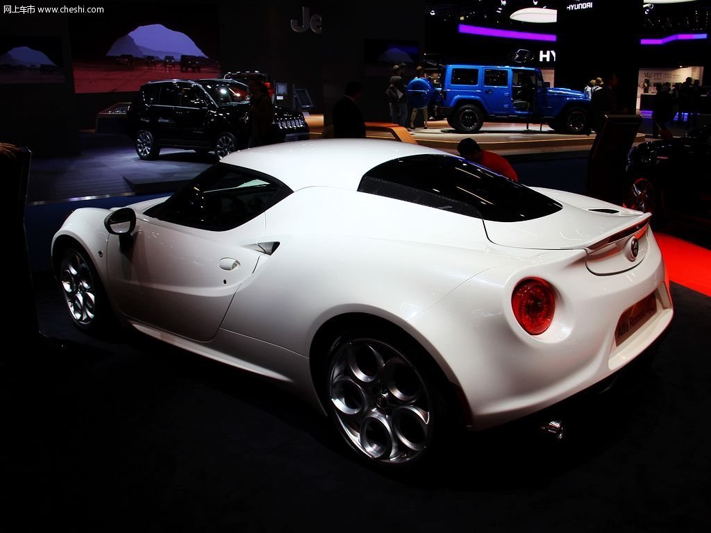 Alfa Romeo Spider 4C
