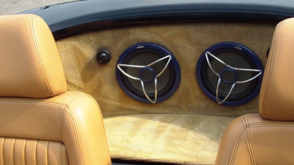 Alfa Romeo Spider 916