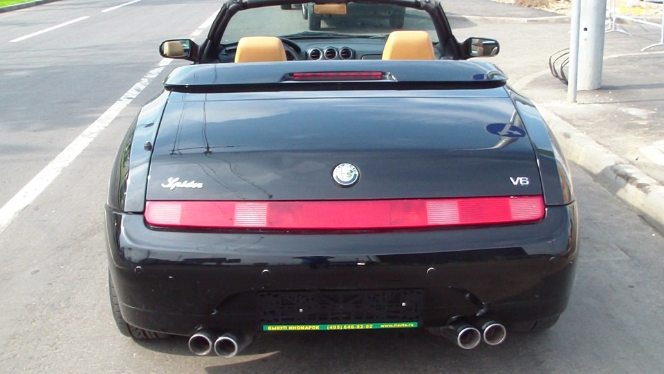 Alfa Romeo Spider 916