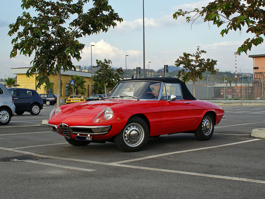 Alfa Romeo Spider Duetto