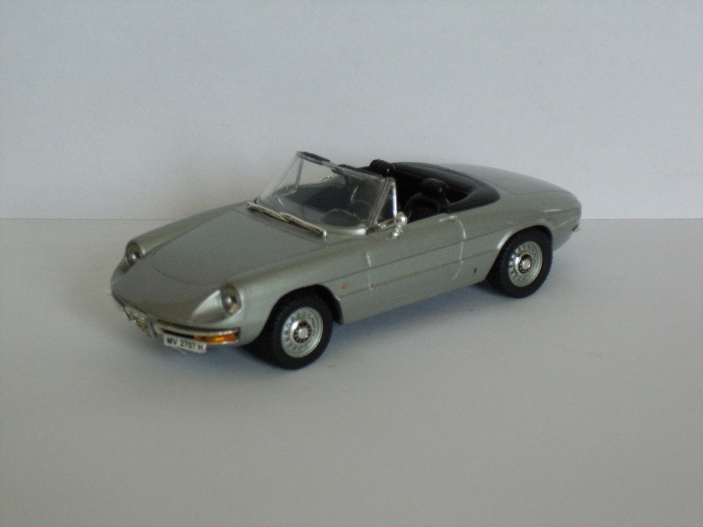 Alfa Romeo Spider Duetto
