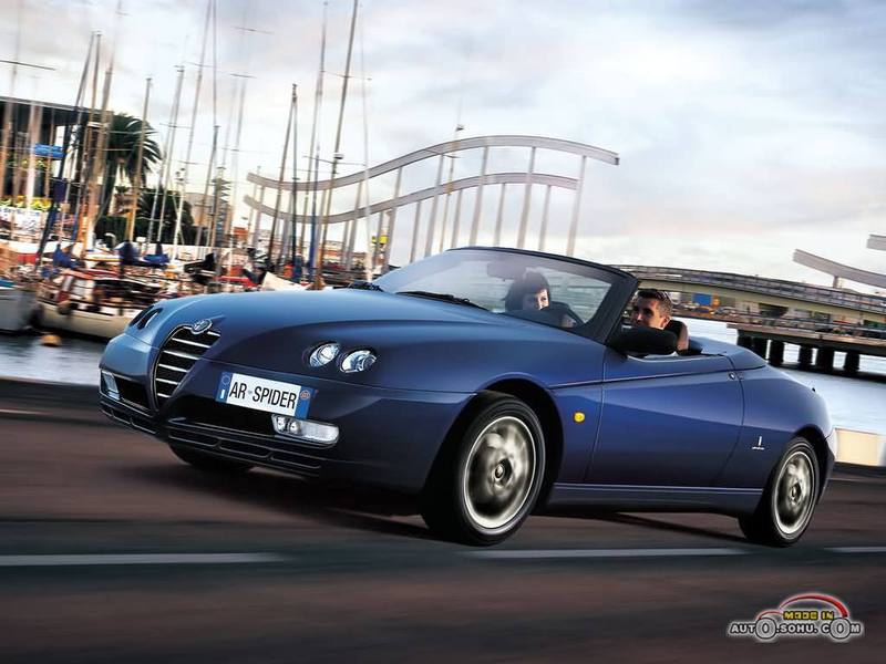 Alfa Romeo Spider Lusso