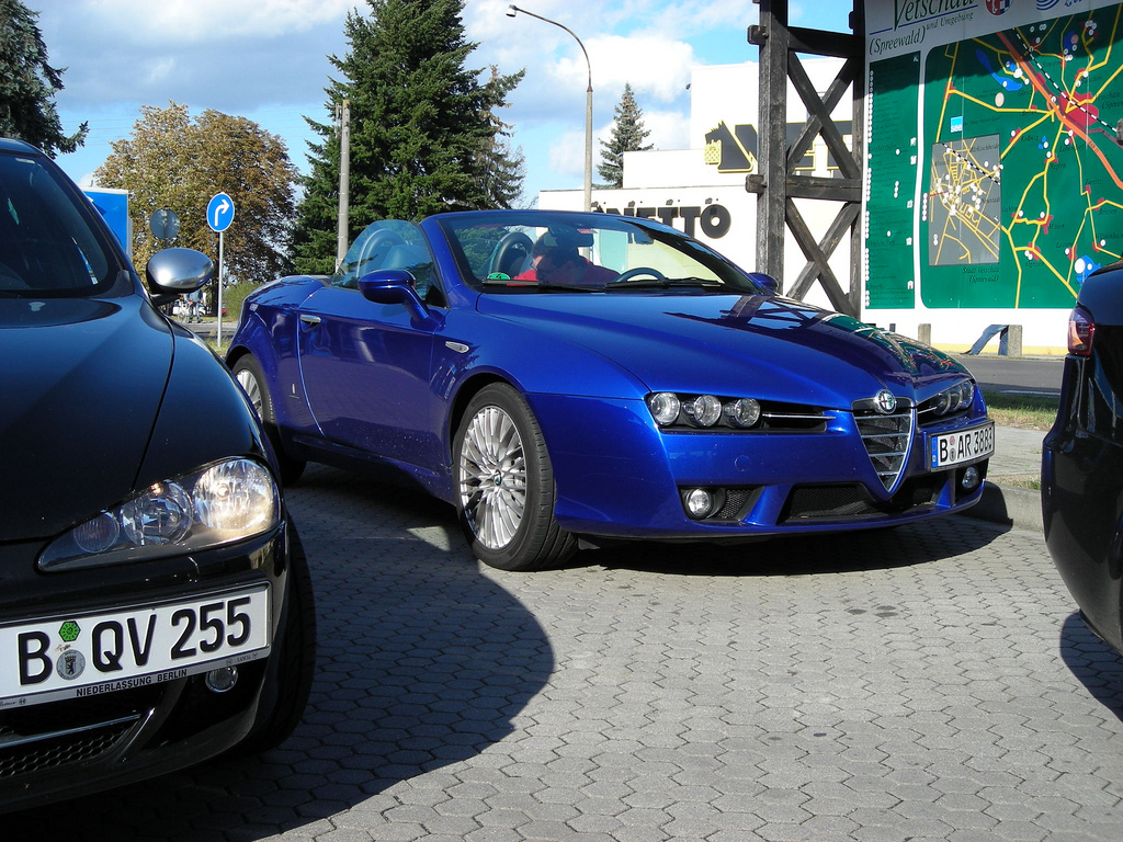 Alfa Romeo Spider Q4