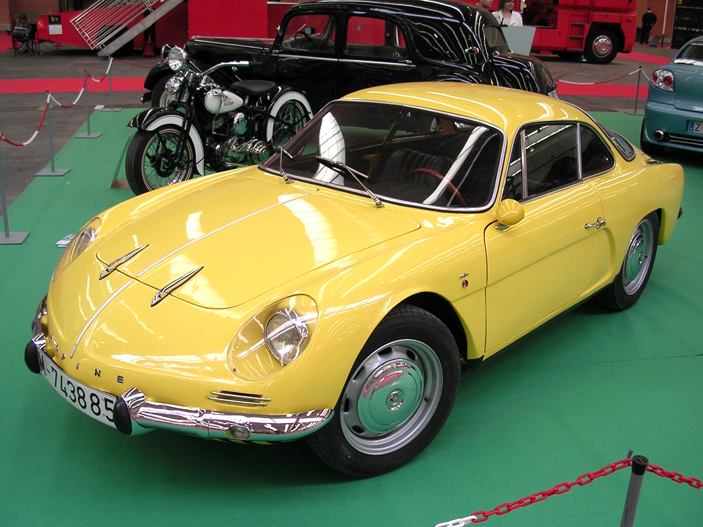 Alpine a 108