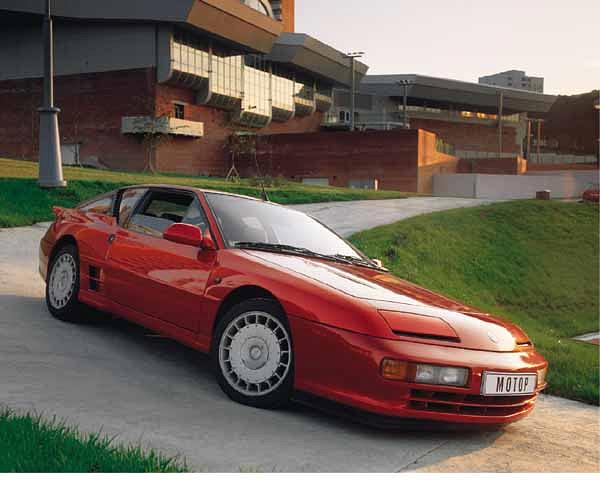 Alpine a 610