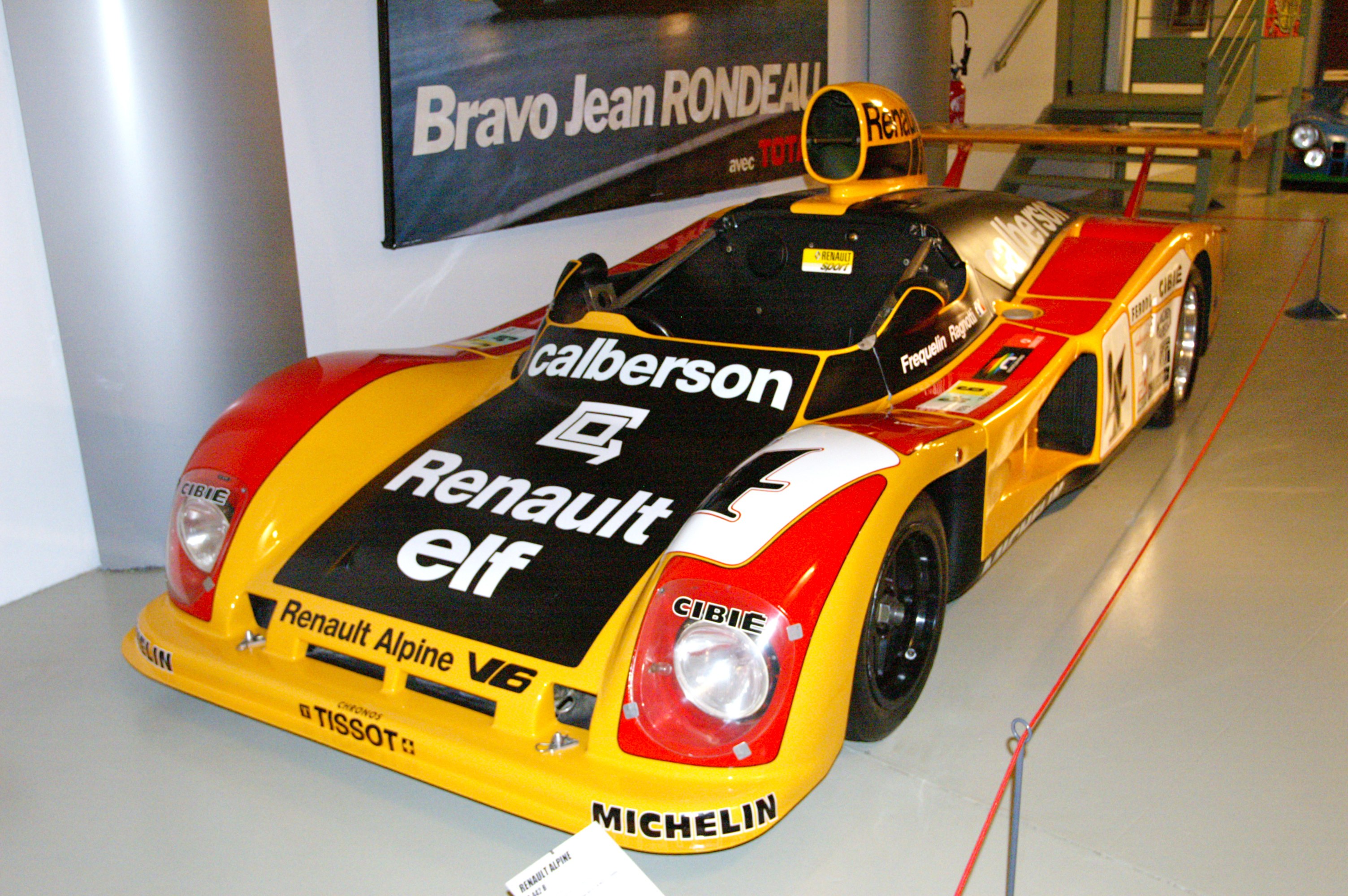 Alpine A443
