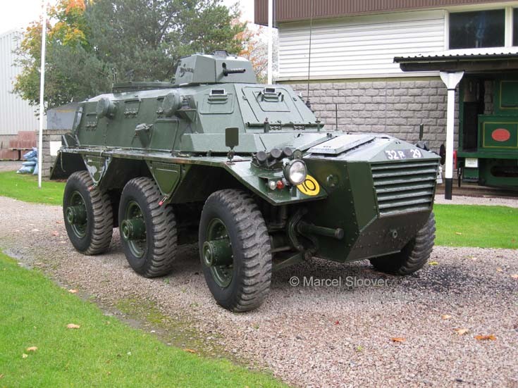 Alvis Saracen