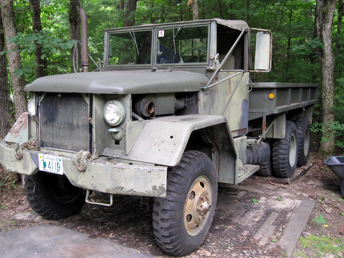 Am General M35a2