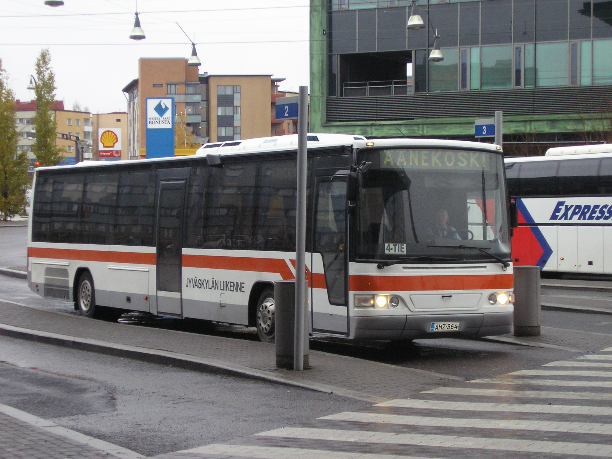 AMZ bus