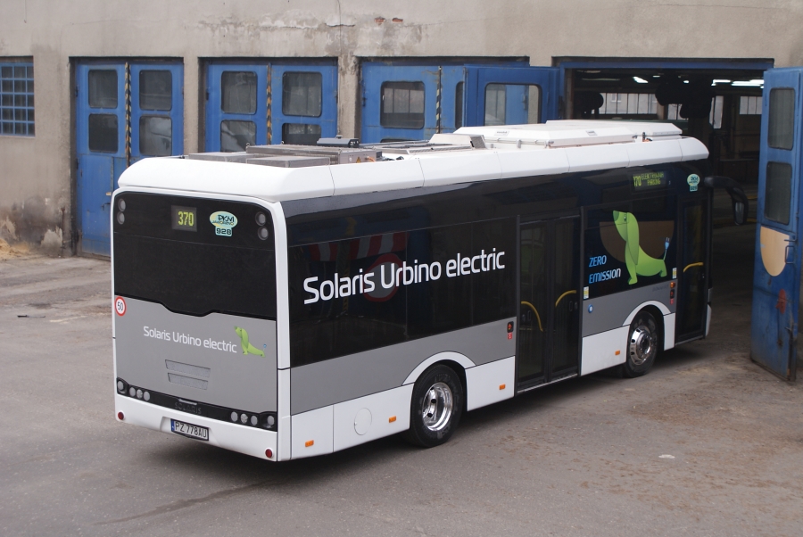 AMZ bus