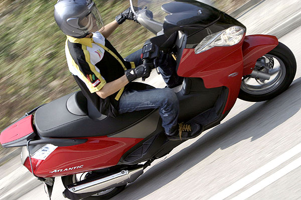 Aprilia Atlantic 250