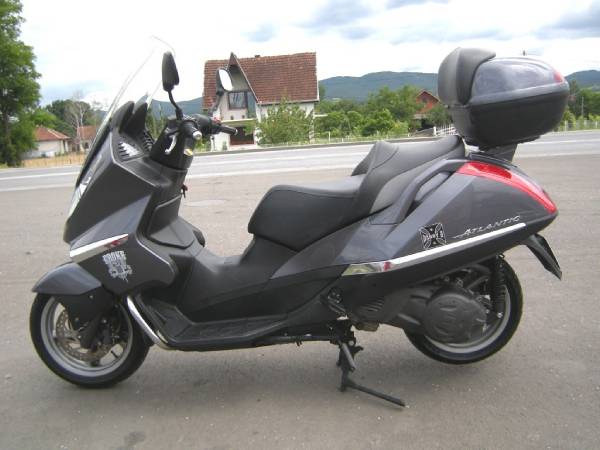 Aprilia Atlantic 400