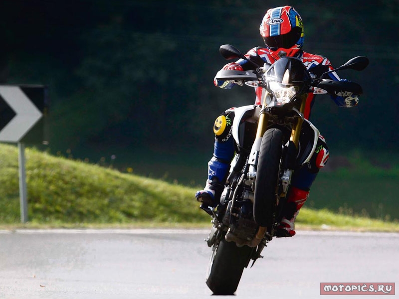 Aprilia Dorsoduro 1200