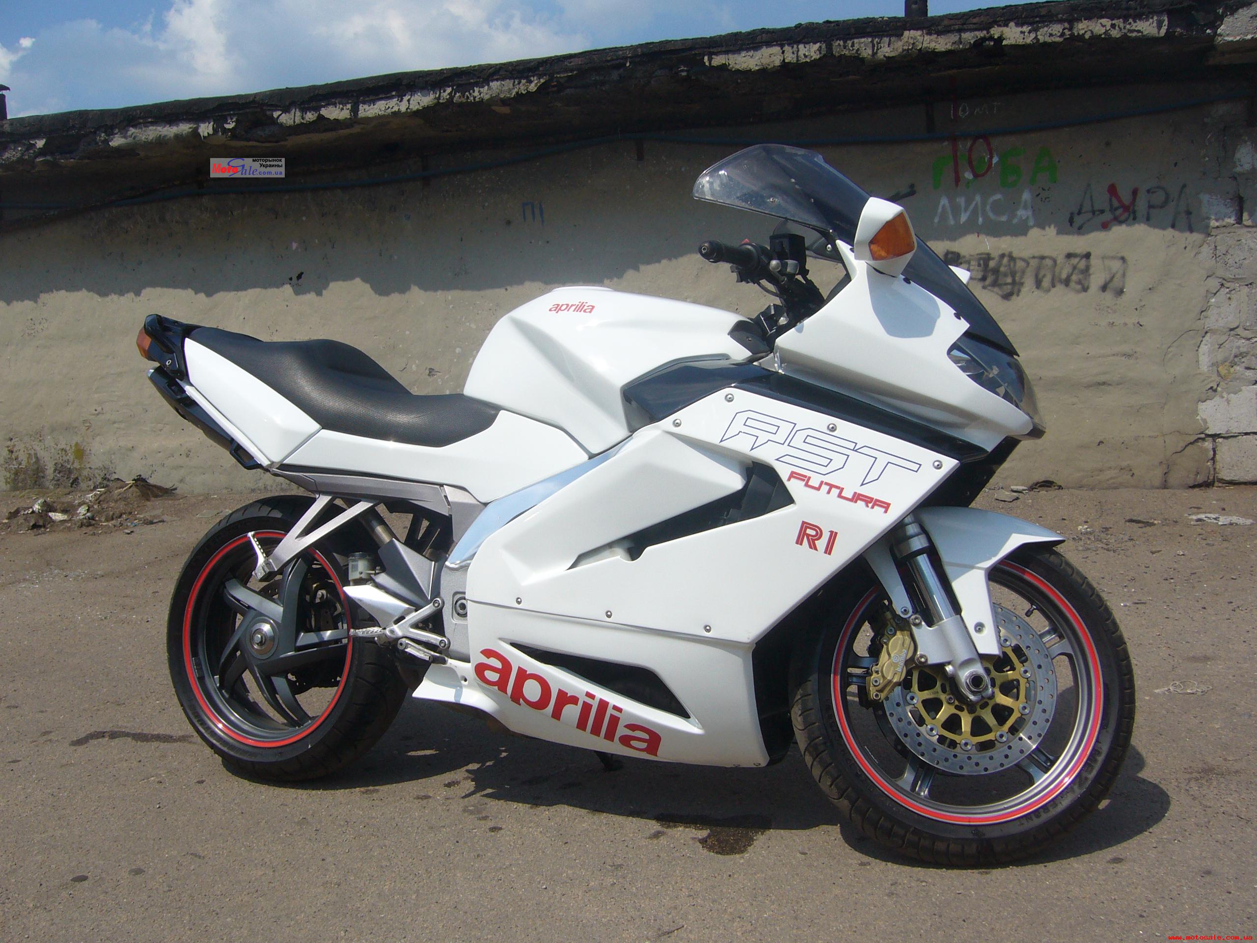 Aprilia Futura RST