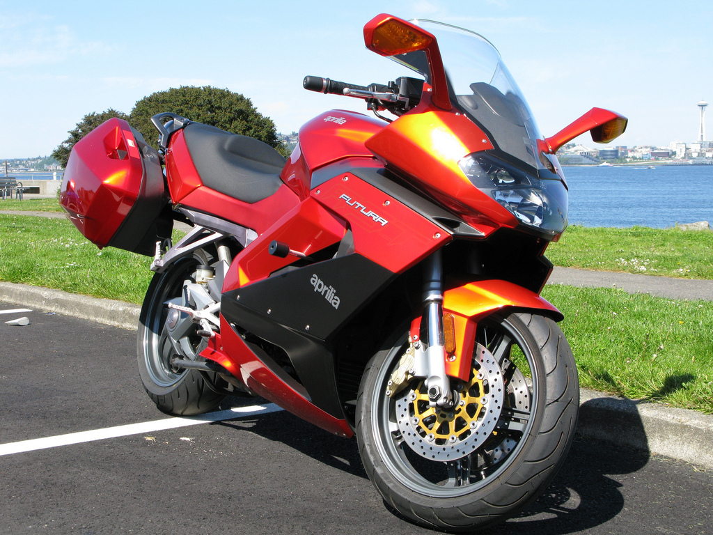 Aprilia RST 1000 Futura