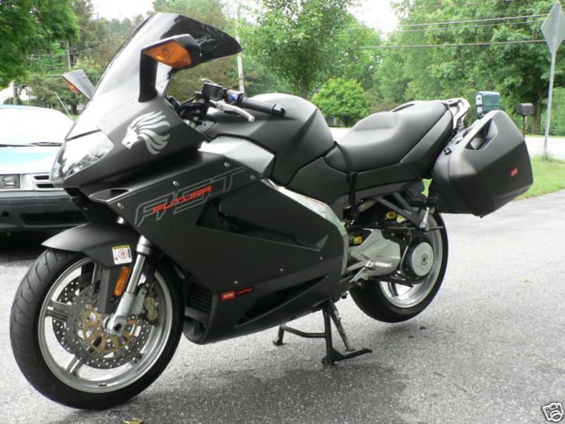Aprilia RST1000 Futura