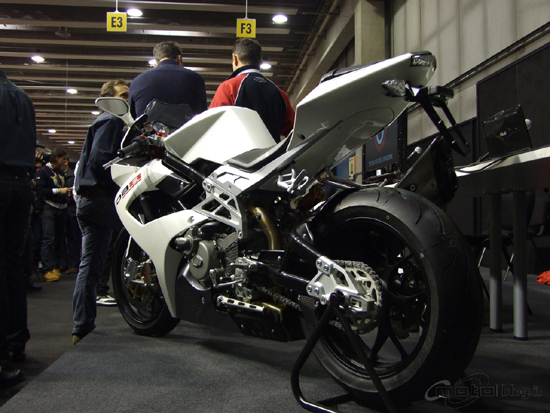 Aprilia FV2