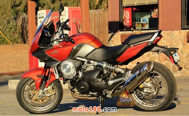 Aprilia Mana 850