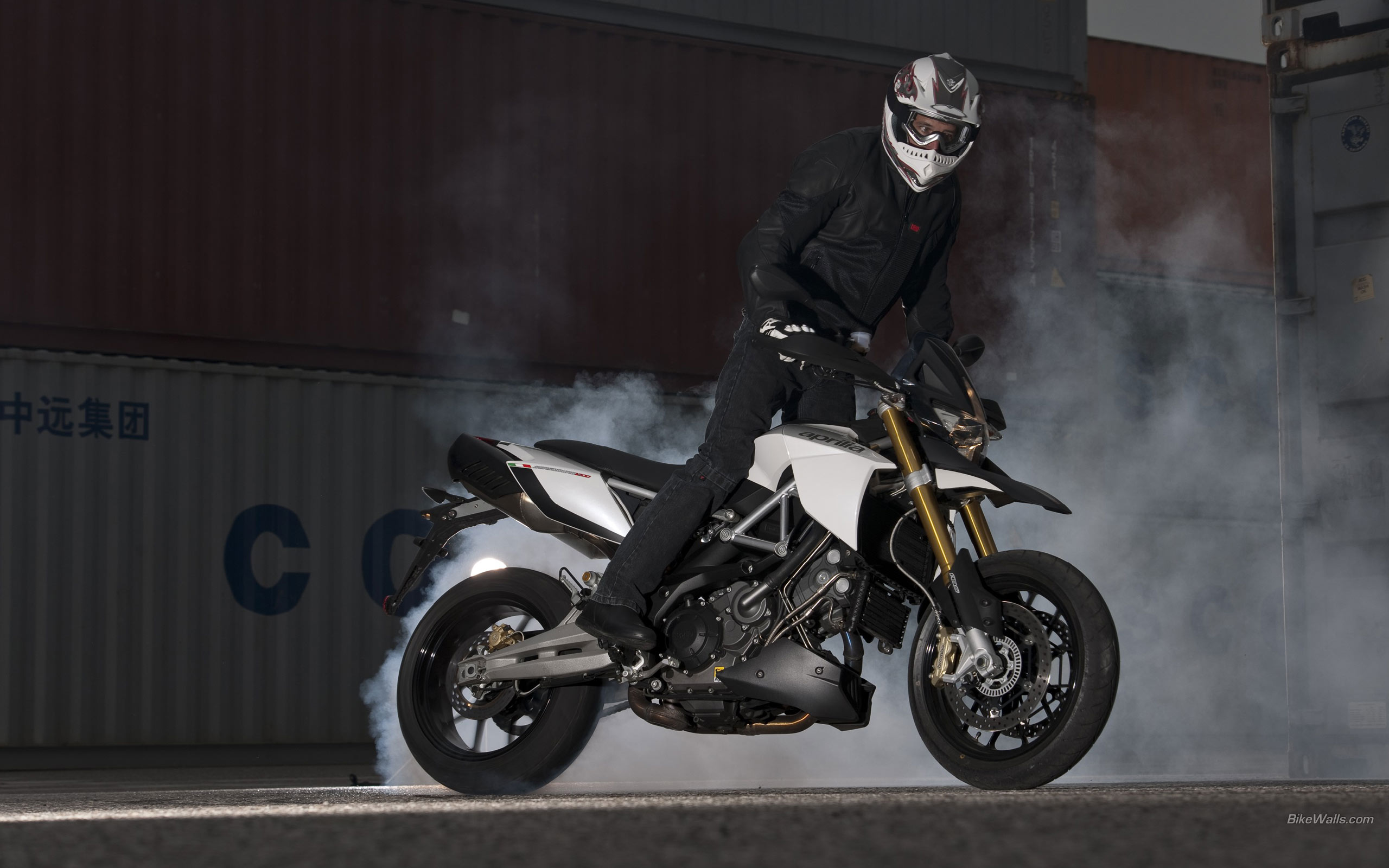 Aprilia moto