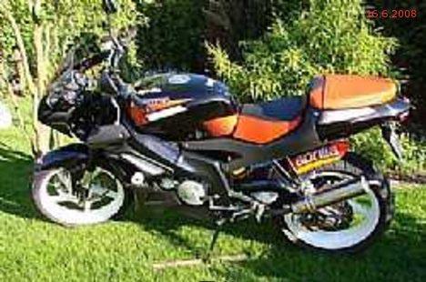 Aprilia RS 125 Tuono