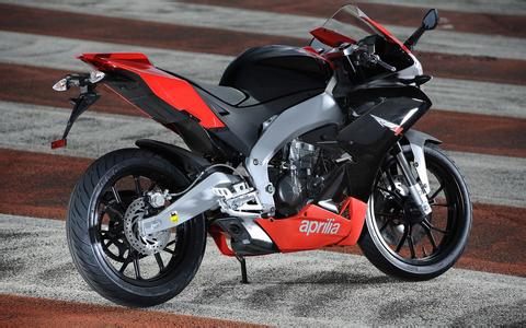 Aprilia RS4