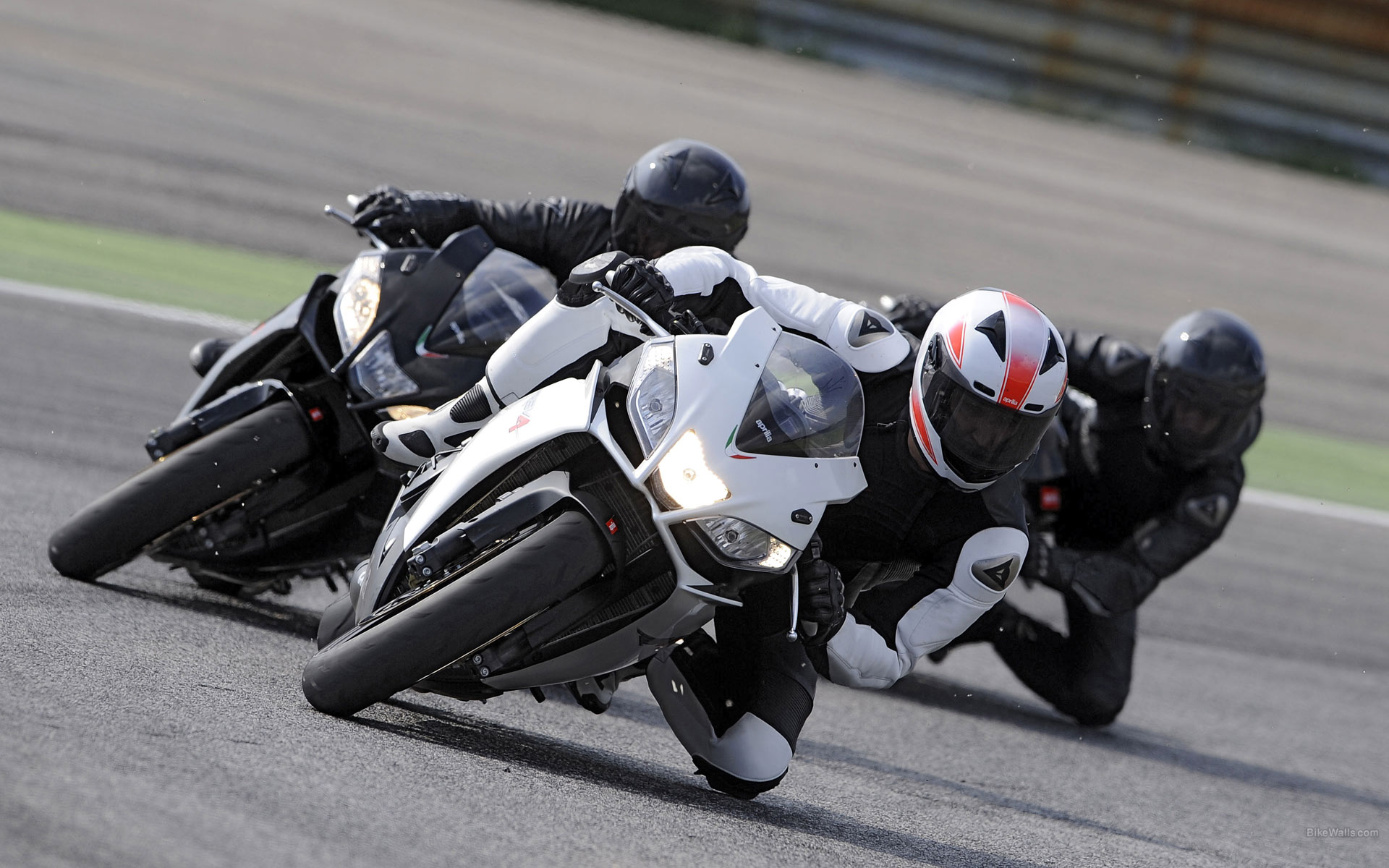 Aprilia RSV 1000 R Factory