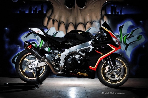 Aprilia RSV 4