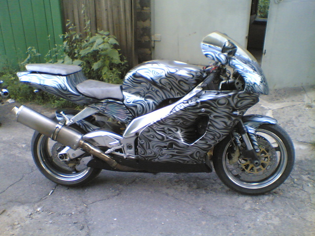 Aprilia RSV Mille R