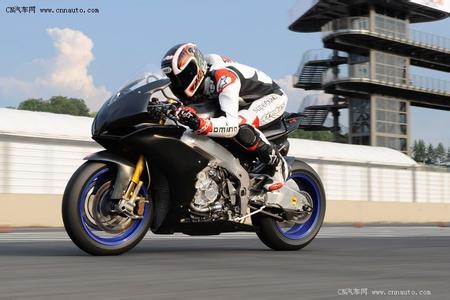 Aprilia RSV R