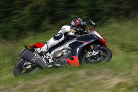 Aprilia RSV4 Factory APRC SE