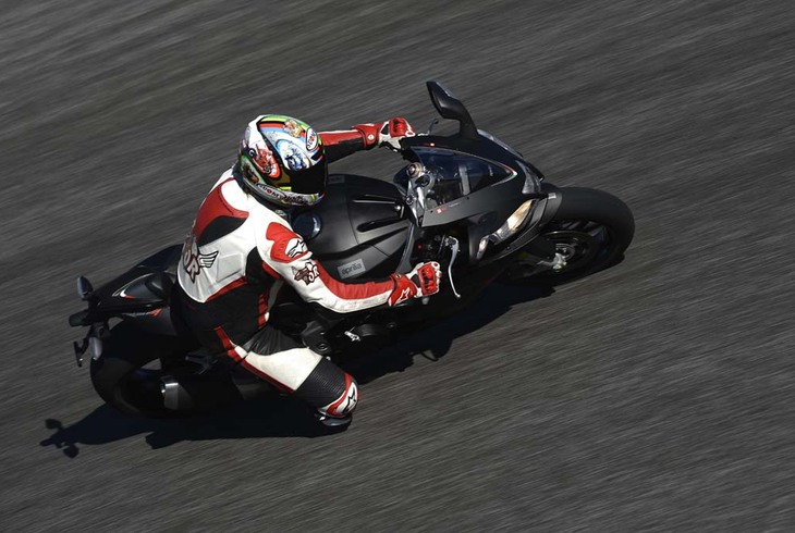 Aprilia RSV4 R