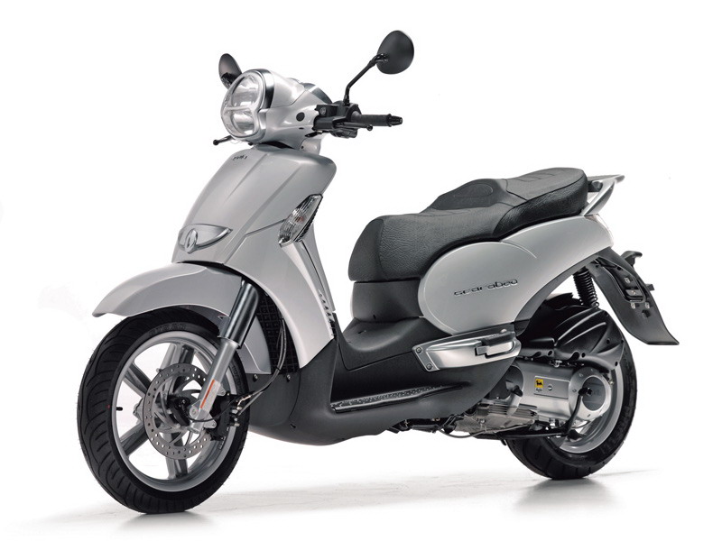 Aprilia Scarabeo 2014
