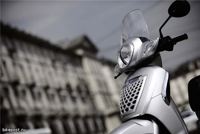 Aprilia Scarabeo 300 Special
