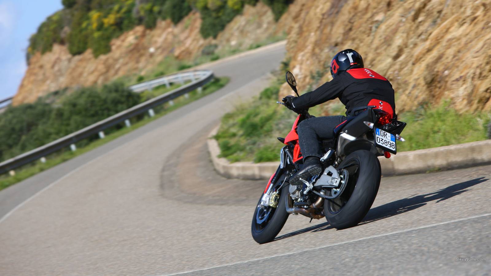 Aprilia Shiver 2010