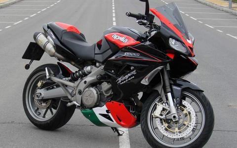 Aprilia Sportcity Street
