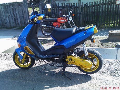 Aprilia SR