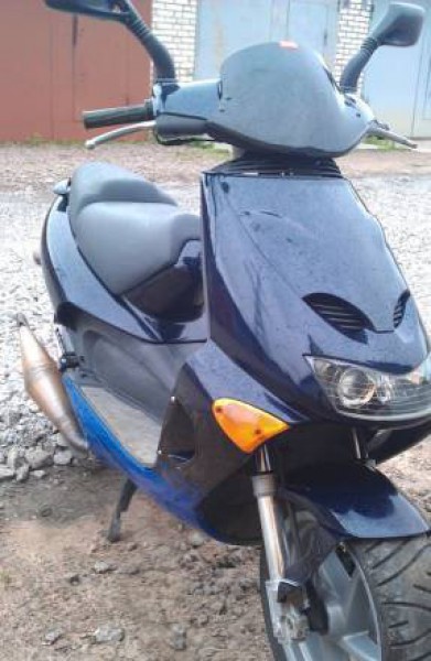 Aprilia SR 50 R Replica SBK