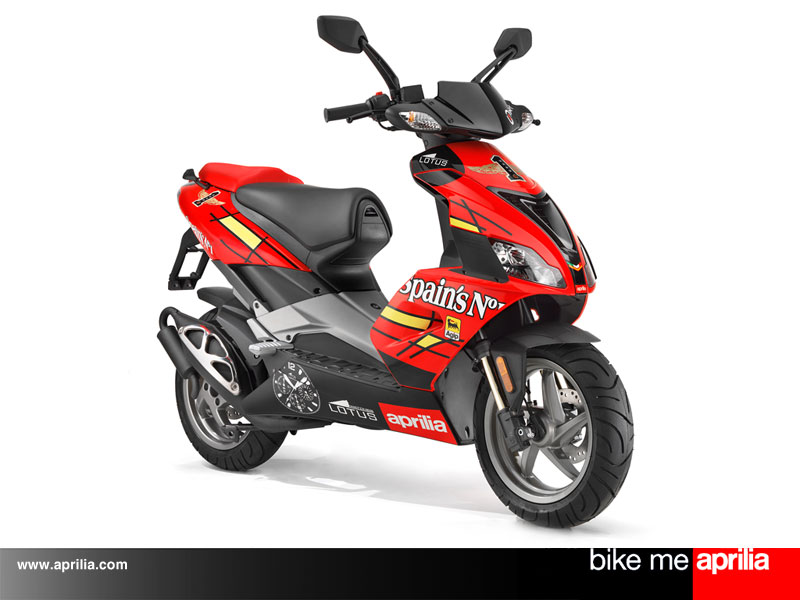 Aprilia SR Motard