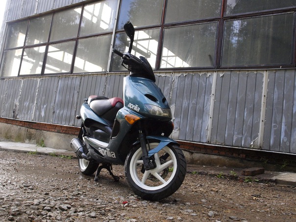 Aprilia SR Replica