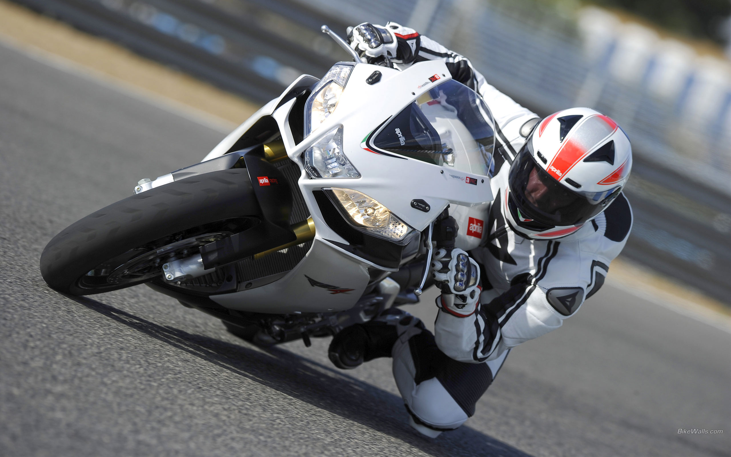 Aprilia SRV 850