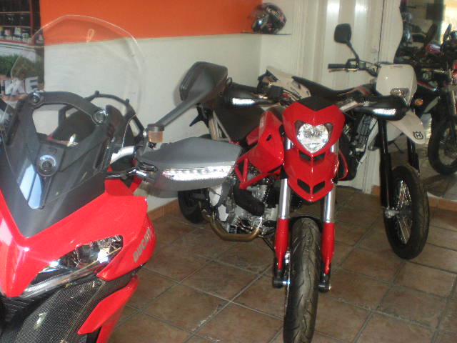Aprilia SX