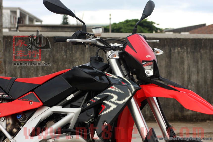 Aprilia SXV 550