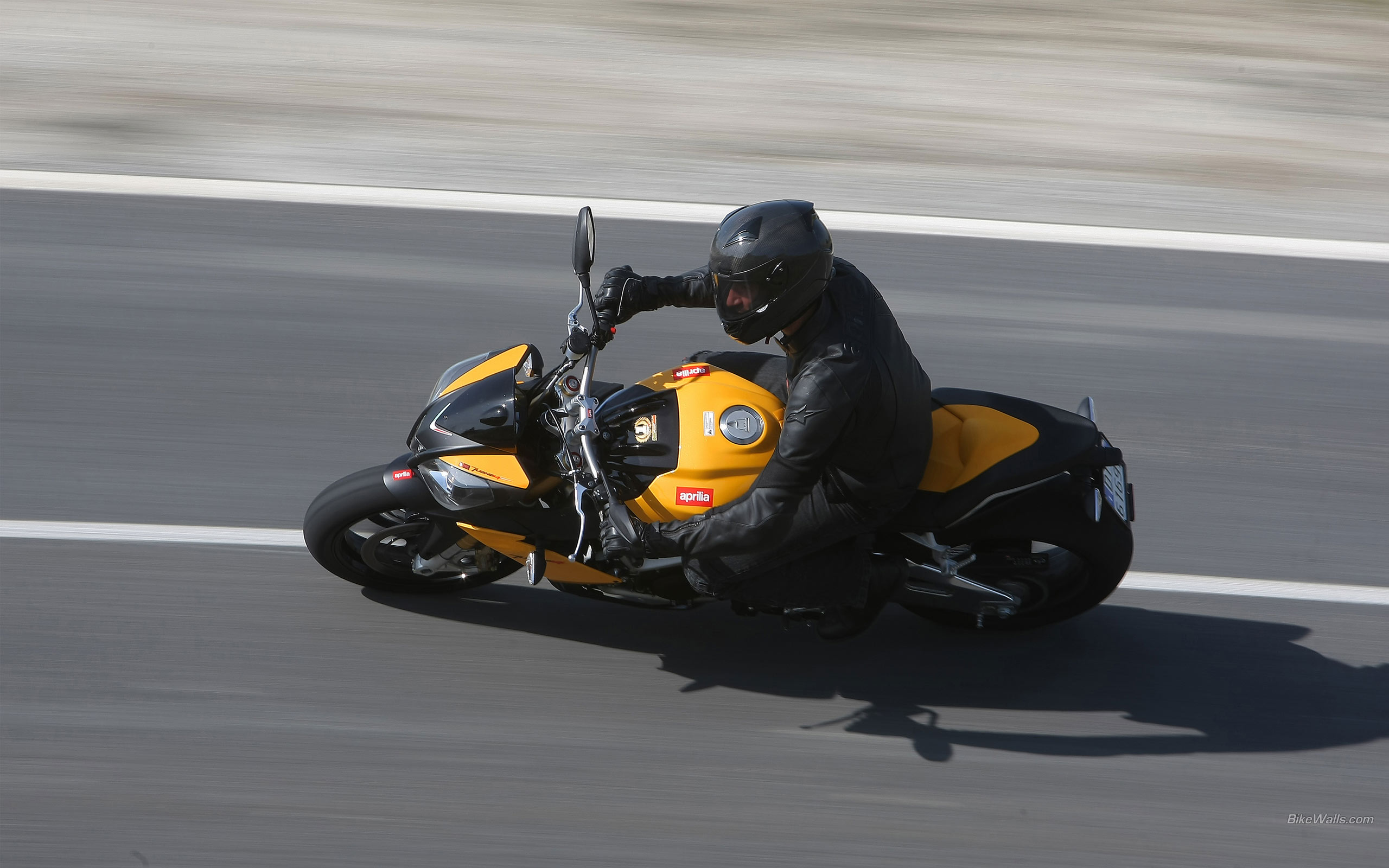 Aprilia Tuono 1000 R Factory
