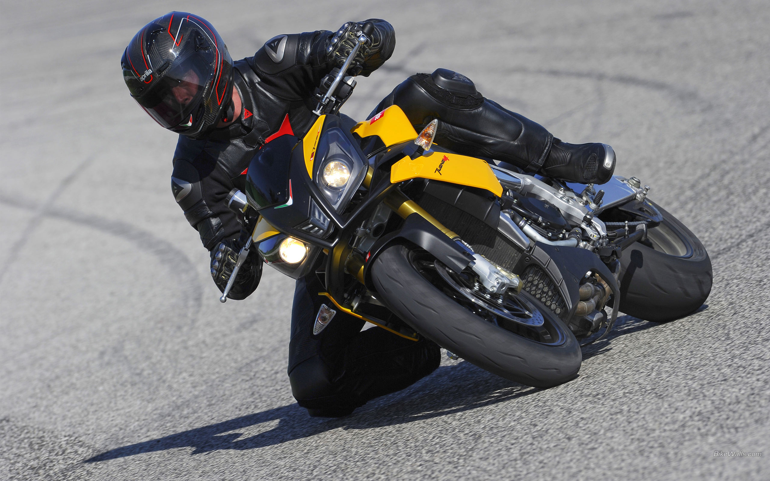 Aprilia Tuono 1000 R Factory