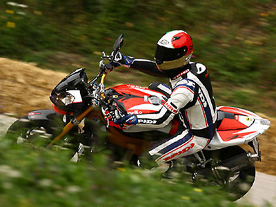 Aprilia Tuono V4 R APRC