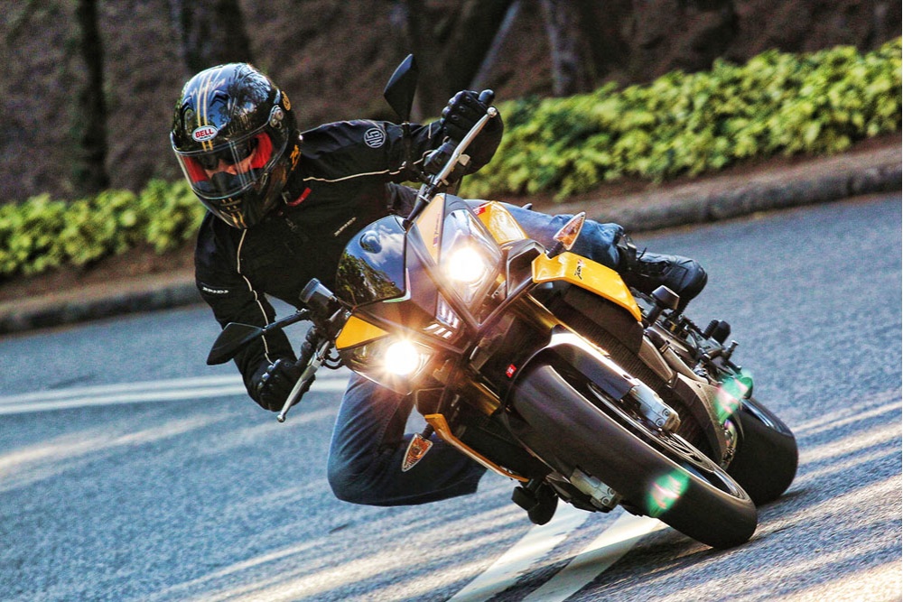 Aprilia Tuono V4 R APRC