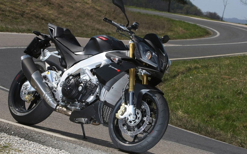 Aprilia Tuono V4 R Aprilia Tuono V4 R