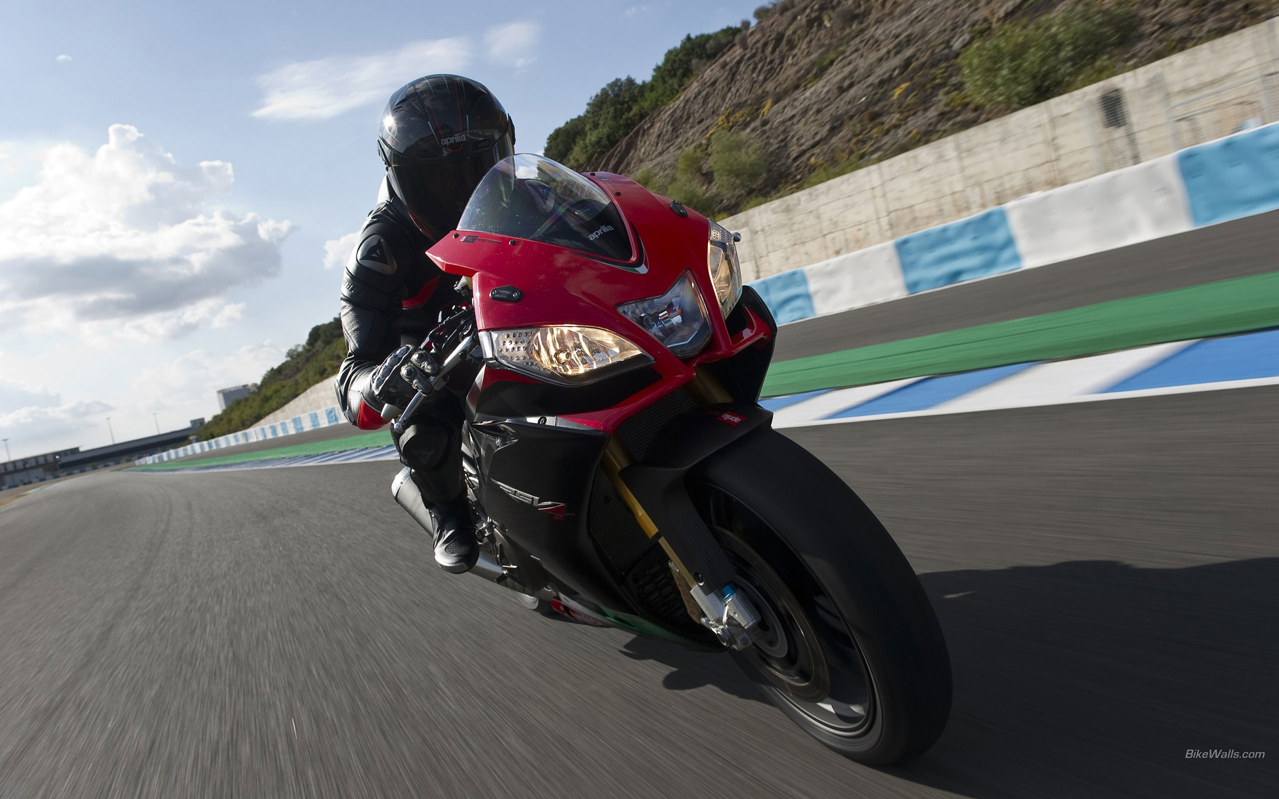 Aprilia TX