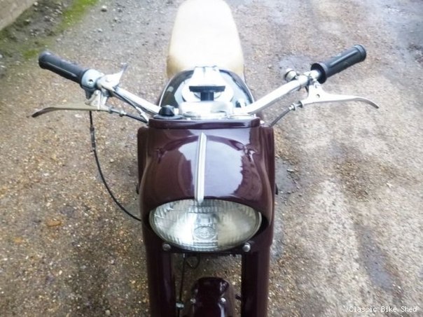 Ariel Huntmaster 650