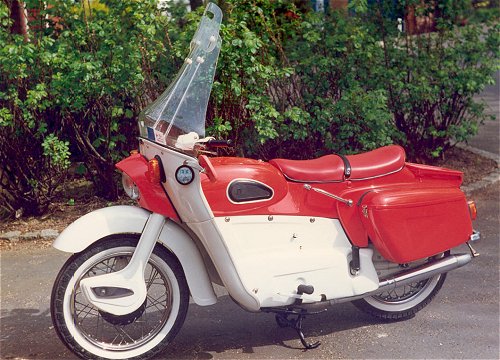 Ariel Leader